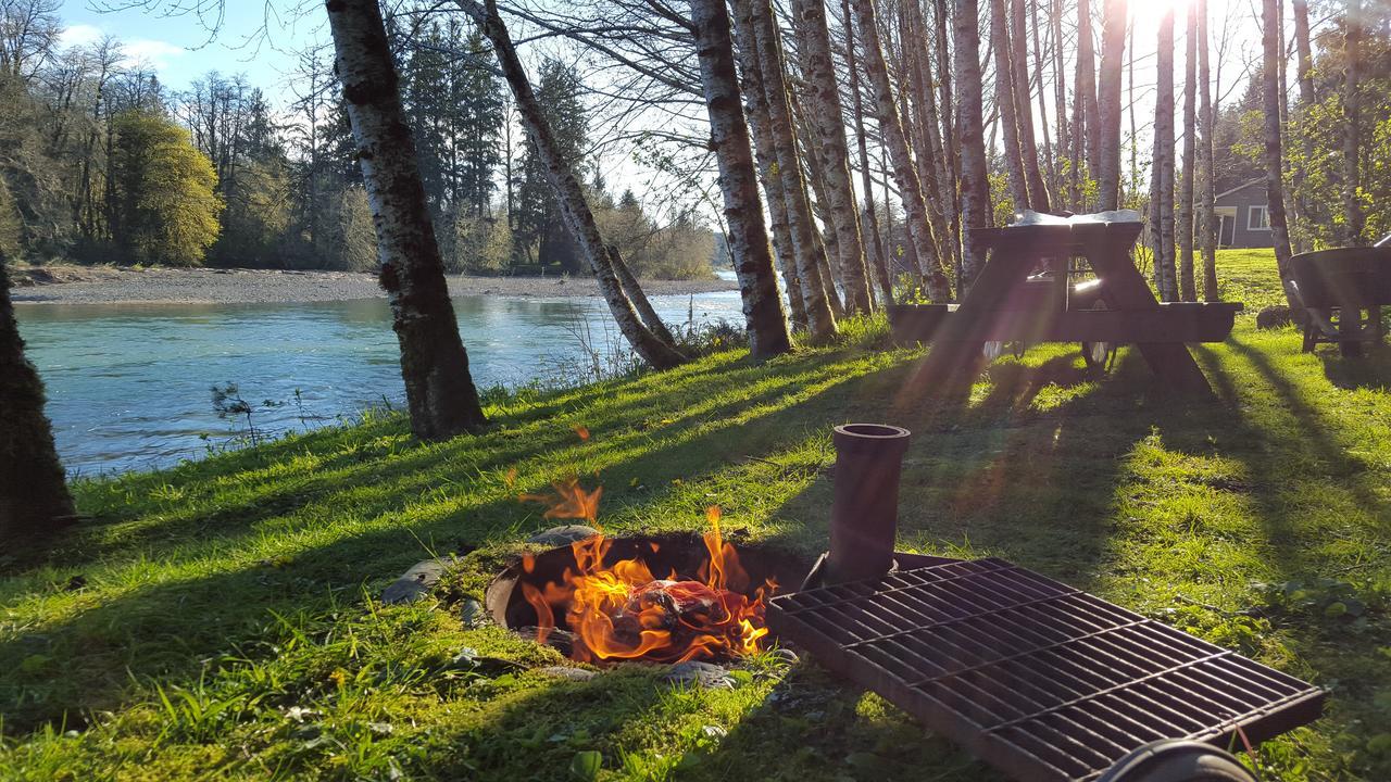 Resort Quillayute River